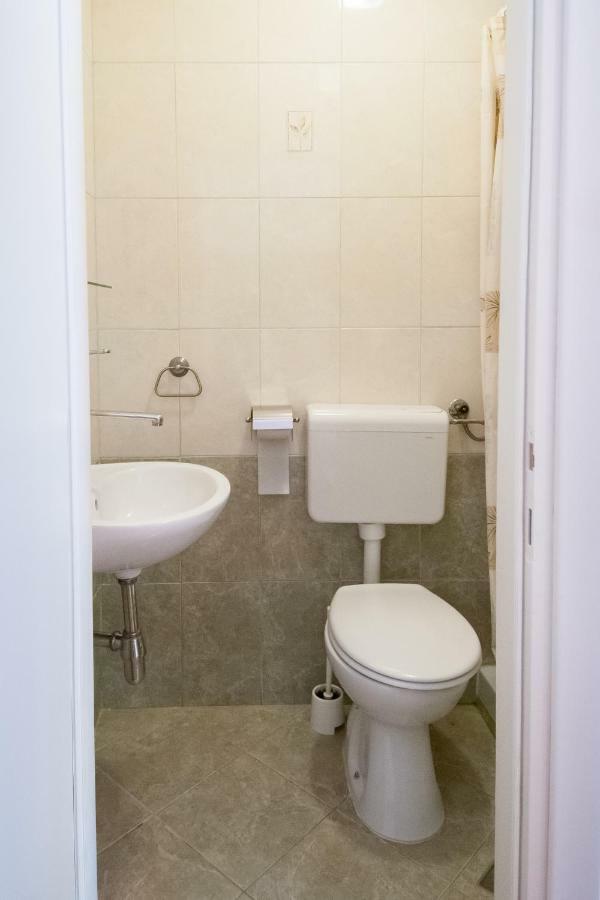 Studio And Apartment Nadia With Garden Porec Luaran gambar